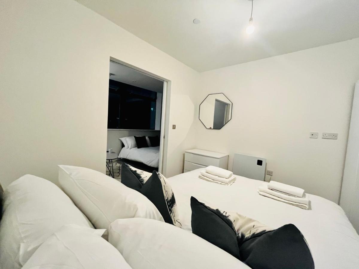 Brand New Modern 1 Bed Apartment Near Old Trafford Stadium Manchester Extérieur photo